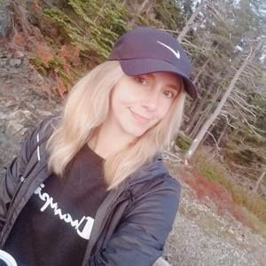 Meet your Posher, Stacey